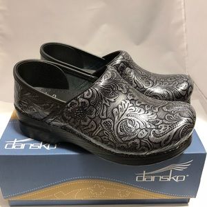 dansko grey tooled patent leather